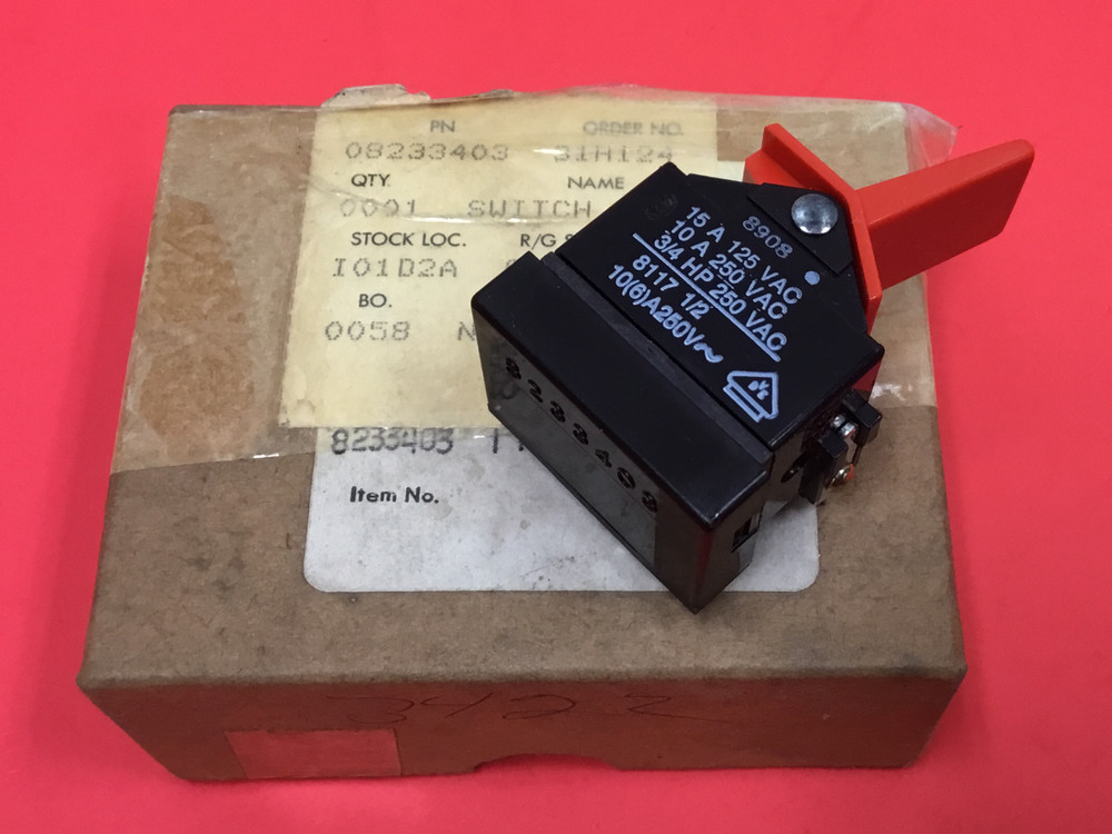 Toggle Switch - P/N: 8233403 - 2 Positions Switch - NEW