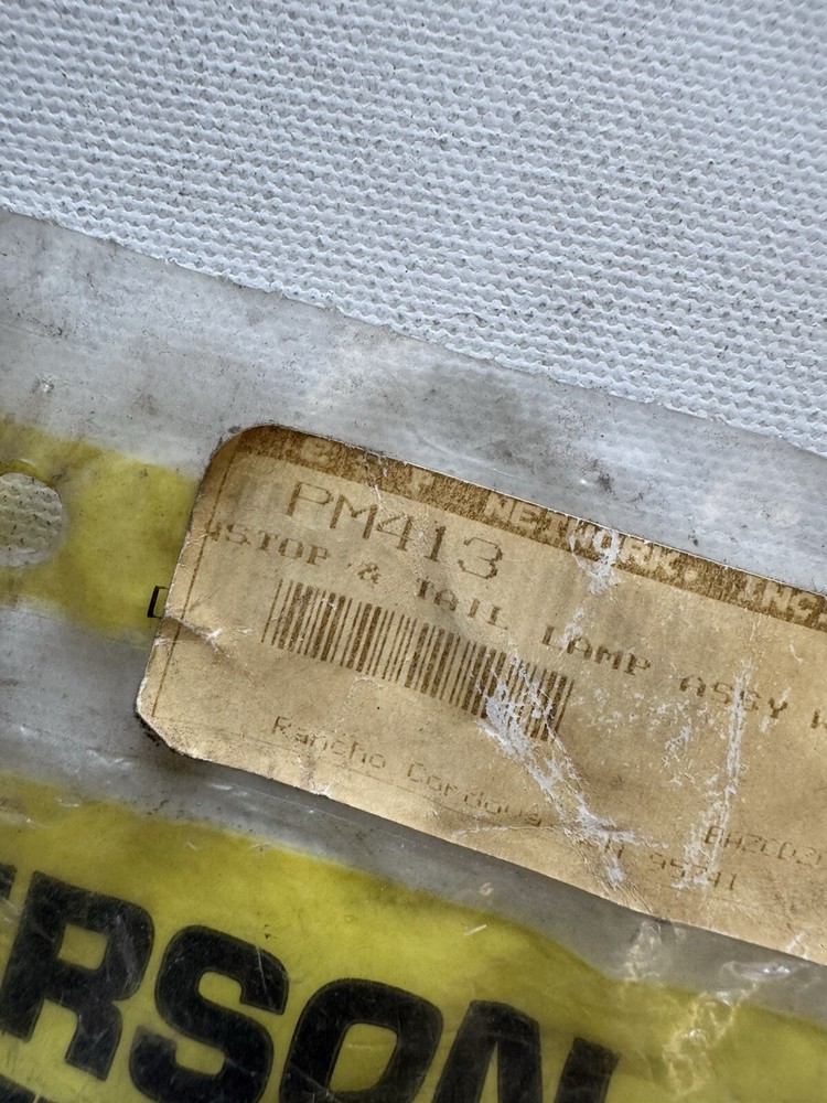 Peterson PM-413 Red tail light/turn signal