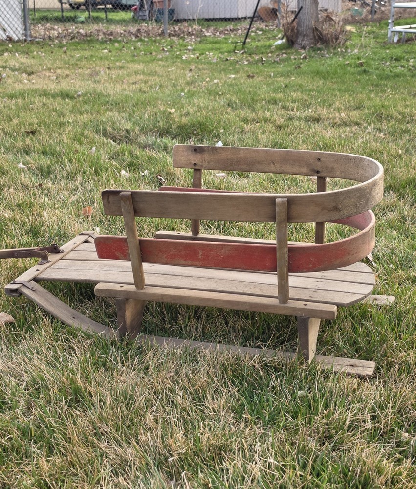 Vintage Children's Snow C-Back Pull Sled With Handle