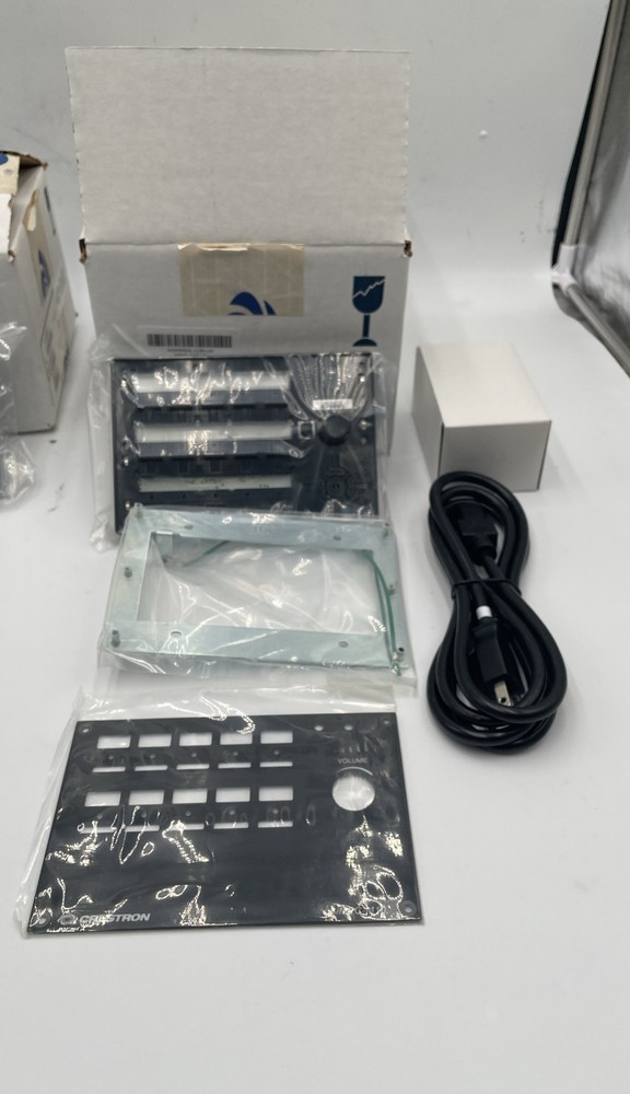 Crestron MPC-M10 + MP-B10 Media Controller & Button Panel Lot Of 2
