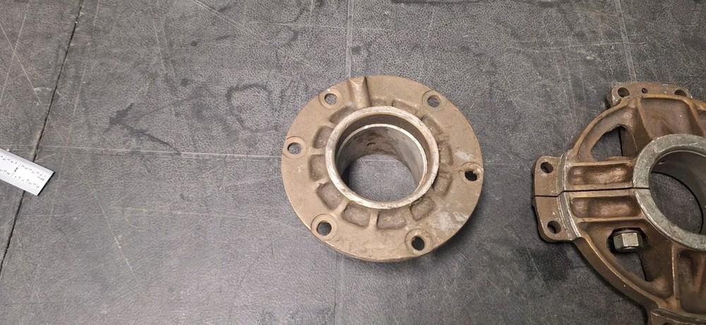 Offenhauser Offy engine Main Cages Midget 110 original