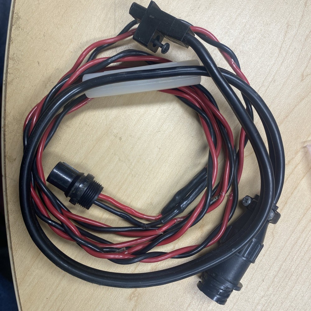 Electrical Multimeter Test Leads with Alligator Clips+ Assorted Other Leads.B67
