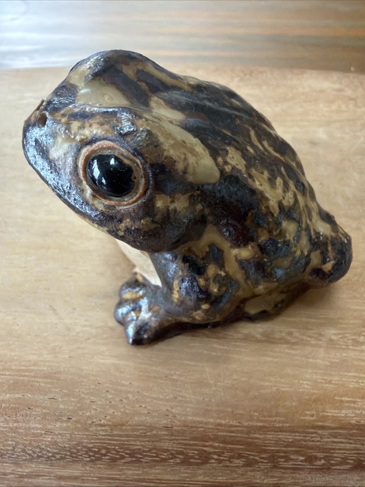 Japanese Shigaraki Pottery Toad Frog stoneware Figurine