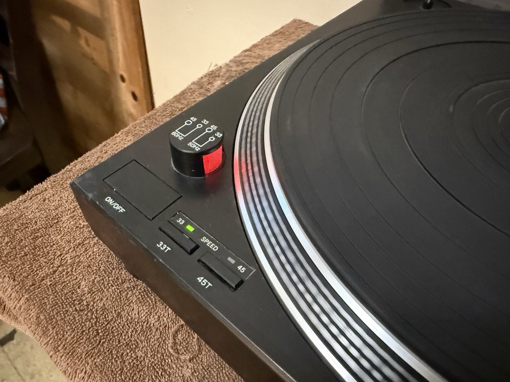 BTS PR96 turntable No Cartridge Read The Description