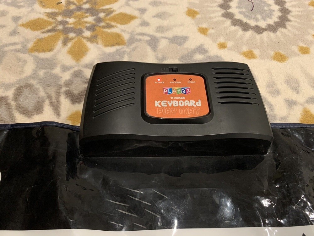 Play22 Keyboard Playmat 71"