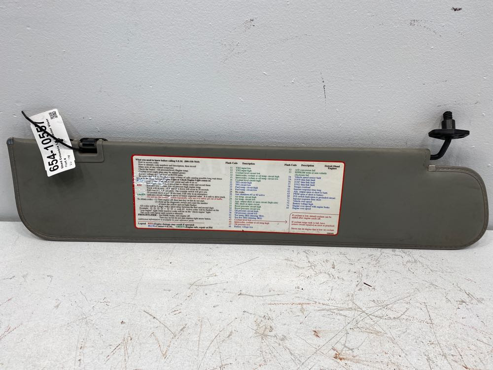 Freightliner Columbia Visor (654-10557)