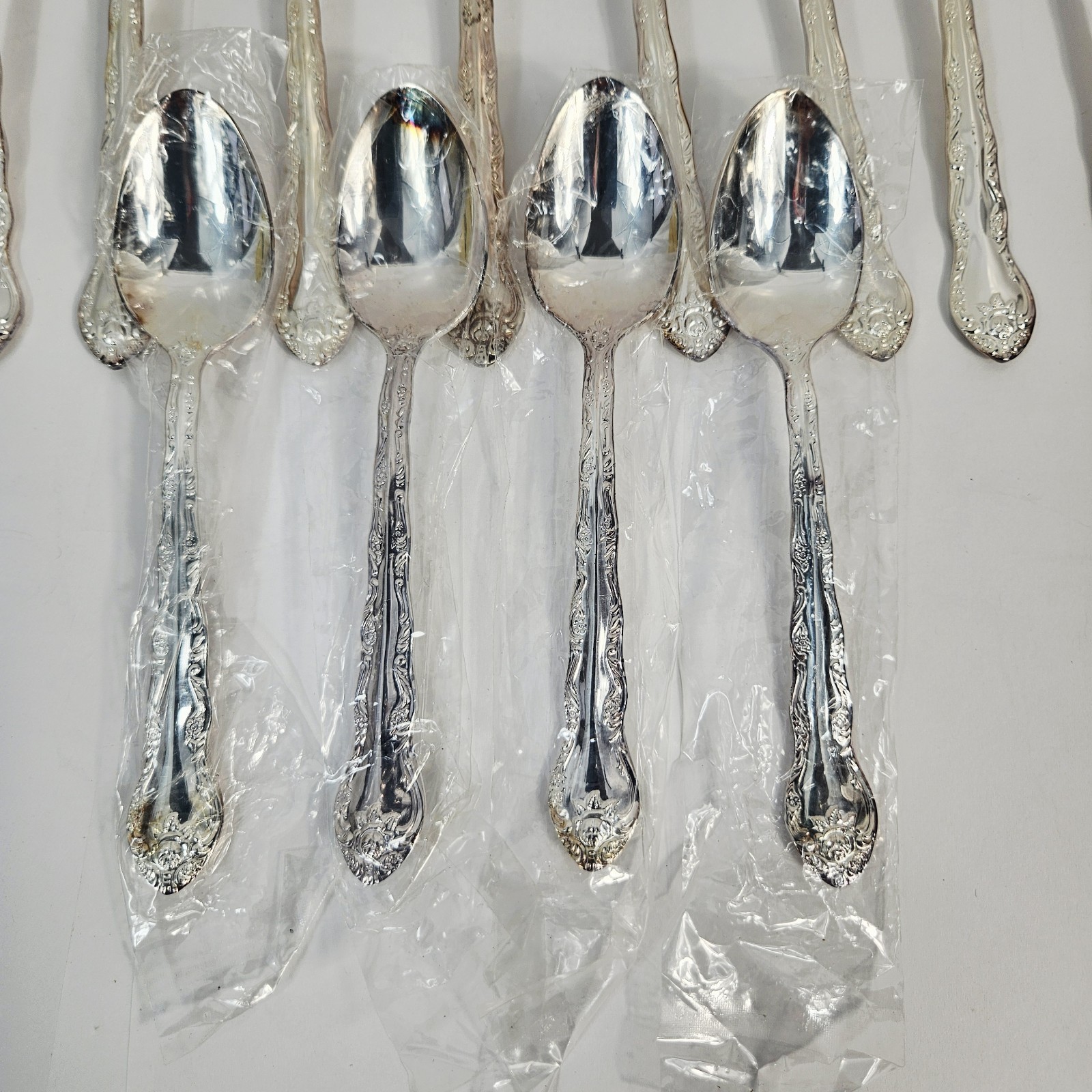 66 pc International Silverplate Abbey Rose Full Service for 12 + 6 Serving Korea