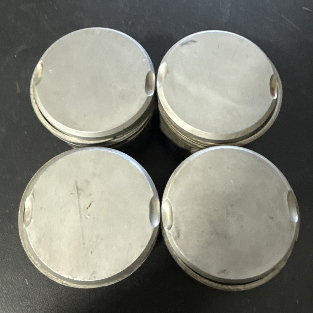 Continental A65 pistons