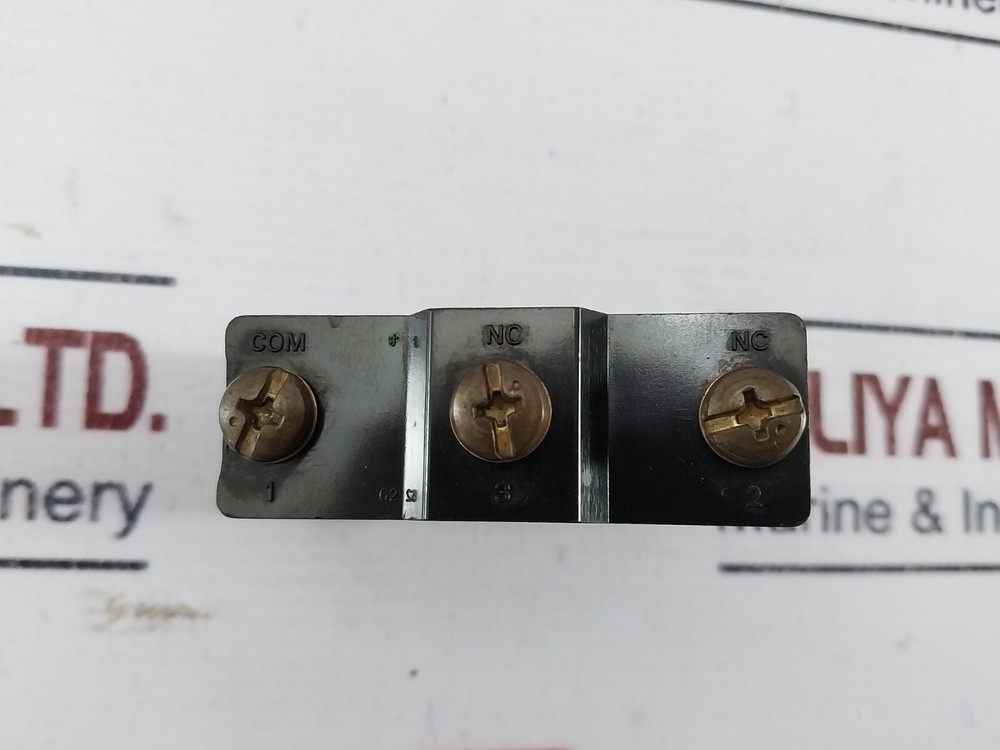 Omron Z-15GW22-B General Purpose Basic Switch 15A 125, 250 OR 480VAC