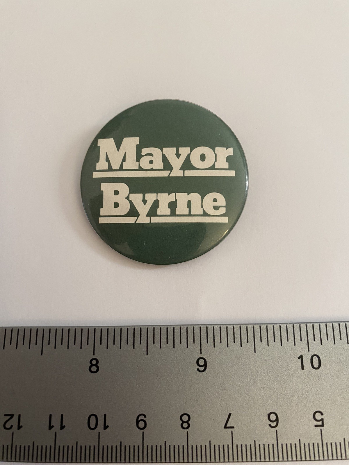 Mayor Byrne Chicago Pin Back Button P187