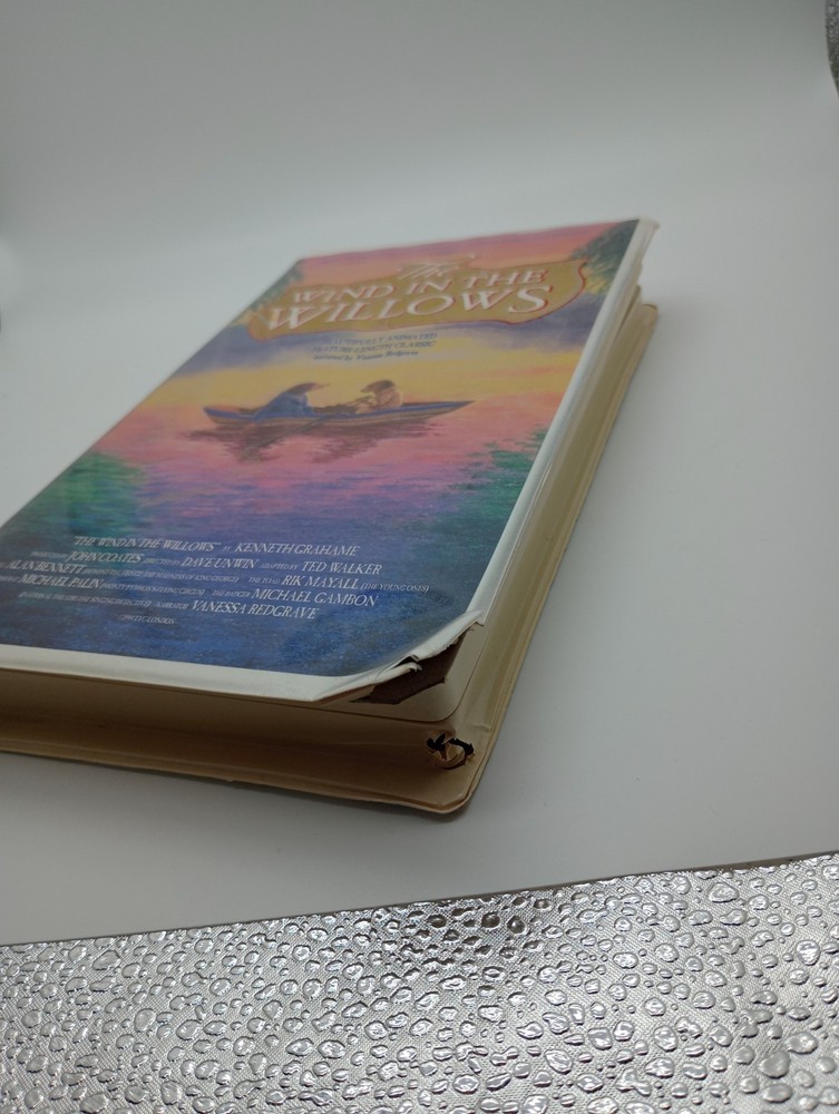 The Wind In The Willows (VHS, 1998, Clamshell)
