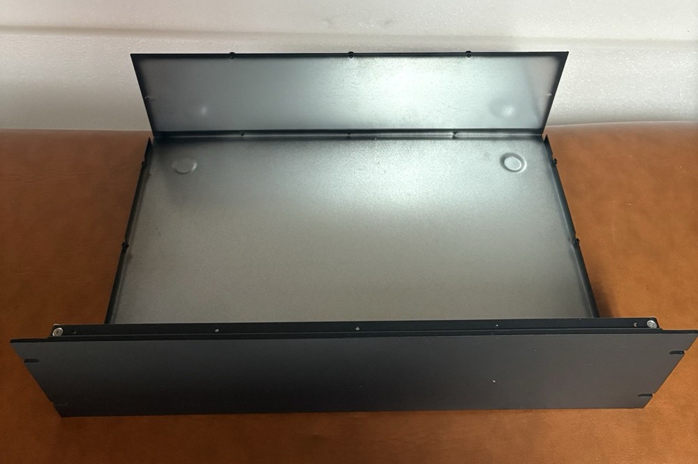 3U RACKMOUNT ENCLOSURE - 300MM DEPTH - NEW