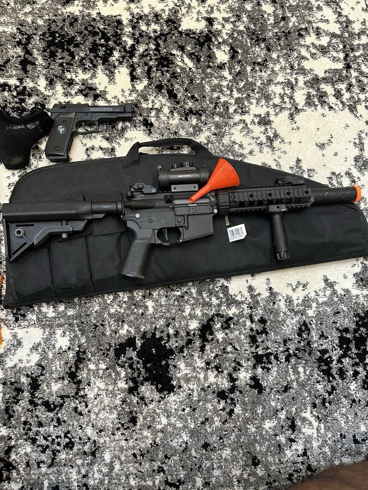 Lancer M4 Airsoft Gun Kit