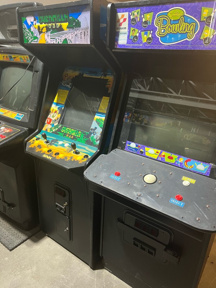 GUERRILLA WAR ARCADE MACHINE by SNK 1987 (Excellent) *RARE*