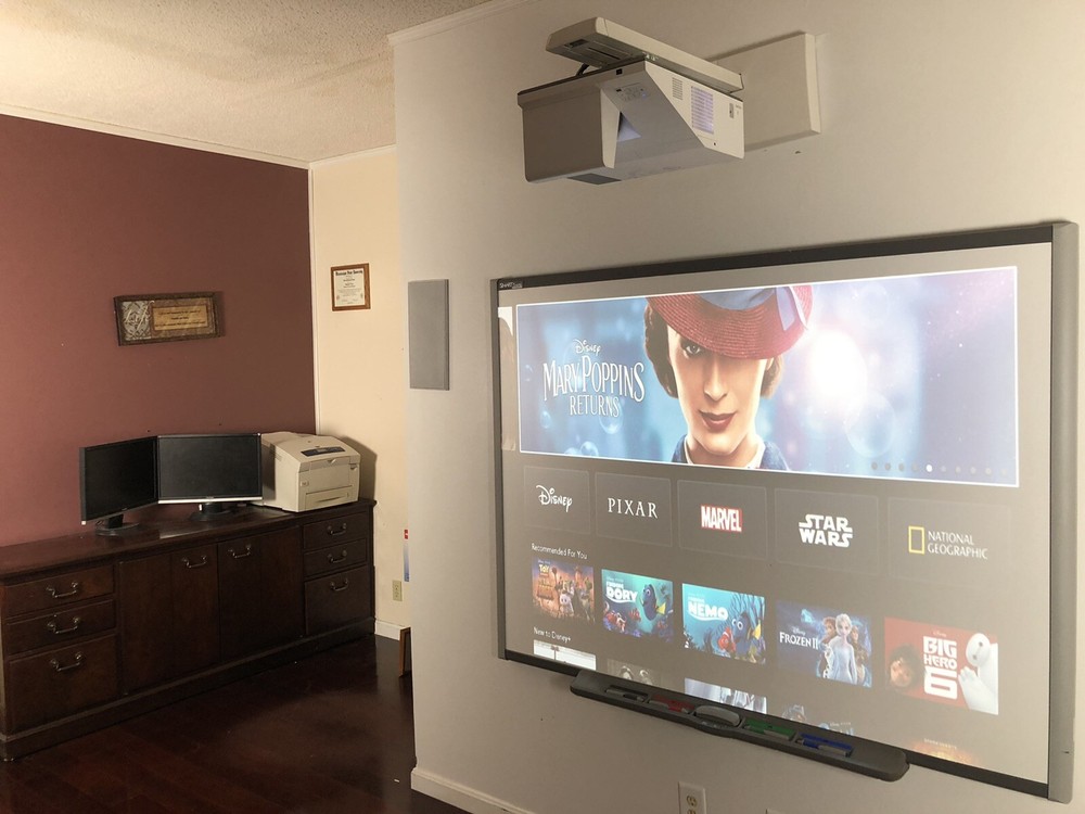 Interactive Smart Board SB680 and Dell S500 Short throw projector