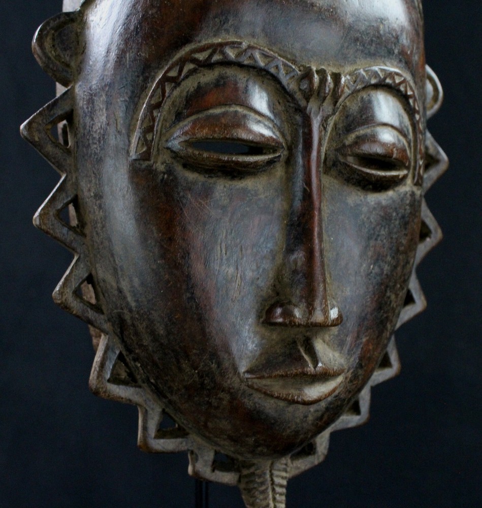 African Art Baoulé Mask With Custom Base - 37 Cms
