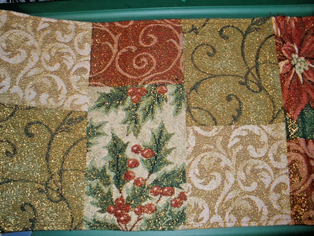 Christmas Tapestry Table Runner 12.5"x68" (084)