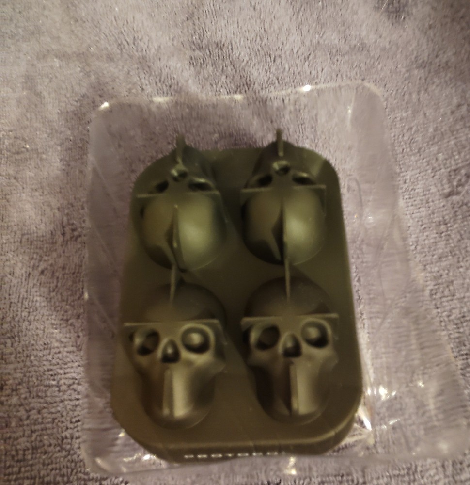 3D Skull Ice Cube Mold