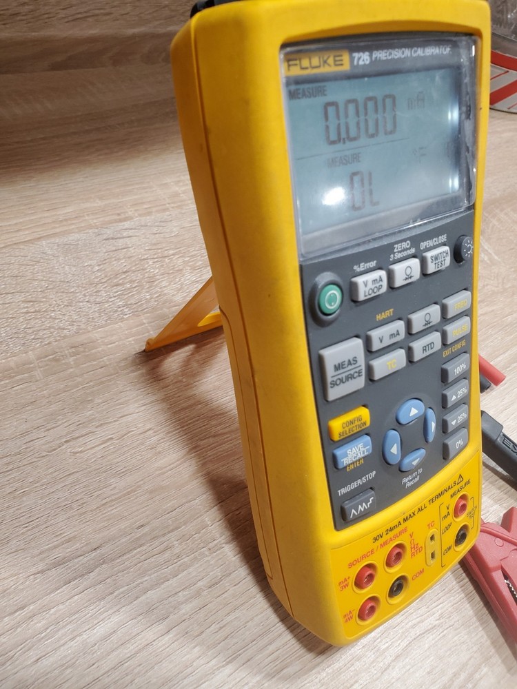 Fluke 726 Precision Multifunction Process Calibrator