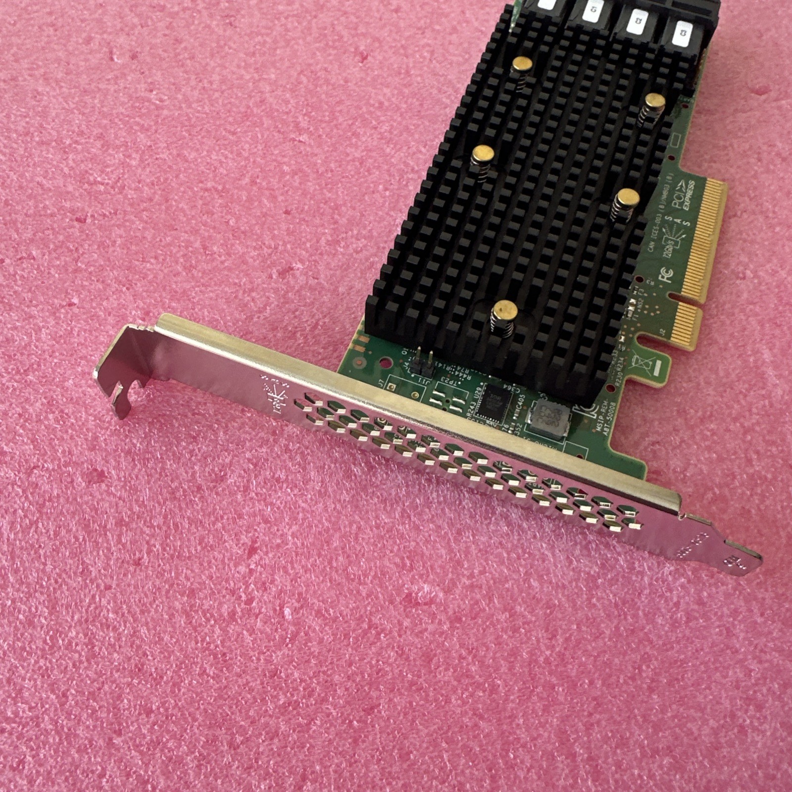 LSI 9400-16i PCIe 3.1 x8 NVMe SAS SATA Tri-Mode HBA Controller