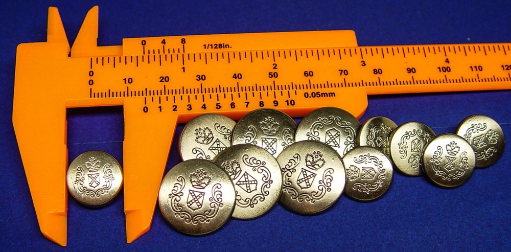 HUNT VALLEY replacement buttons 12 silver tone solid metal fair used condition