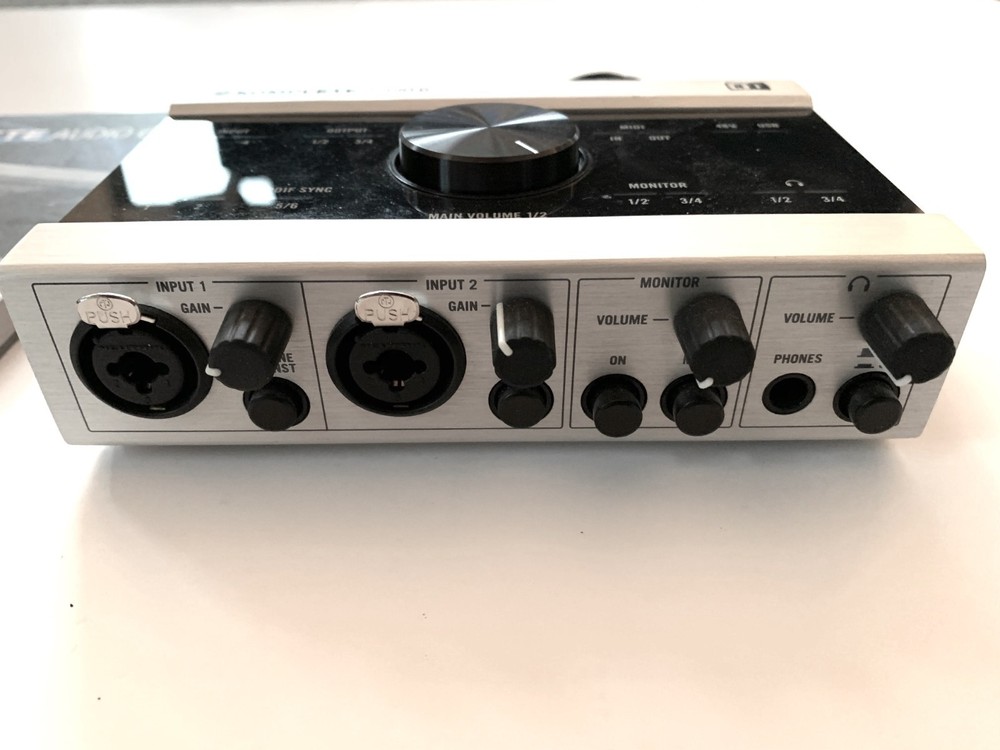 Native Instruments KOMPLETE AUDIO 6 Recording Interface w/box