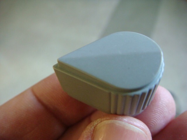 ONE Lot Three (3) Dual Set-Screw GRAY Pointer Knobs MS91528-1K2G -- New & Unused