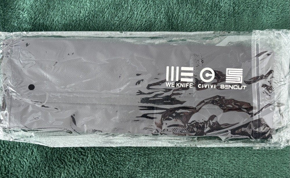 We Knife 10 knife roll back case