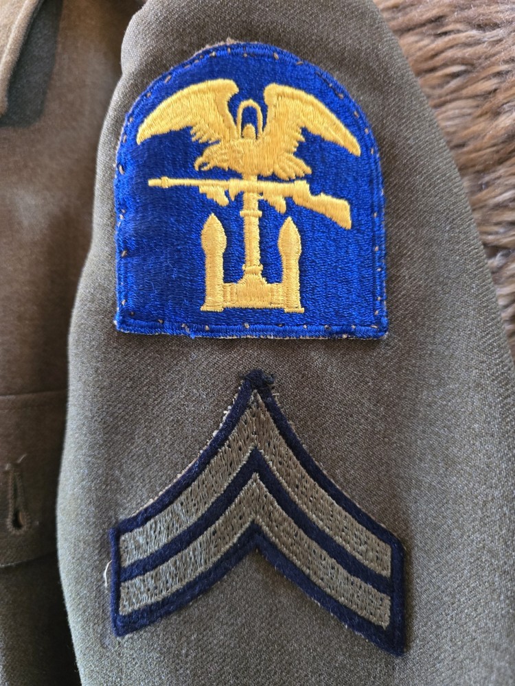 WW2 US Service Jacket, Amphibious Engineers and Pacific Command Corporal 3 YEARS