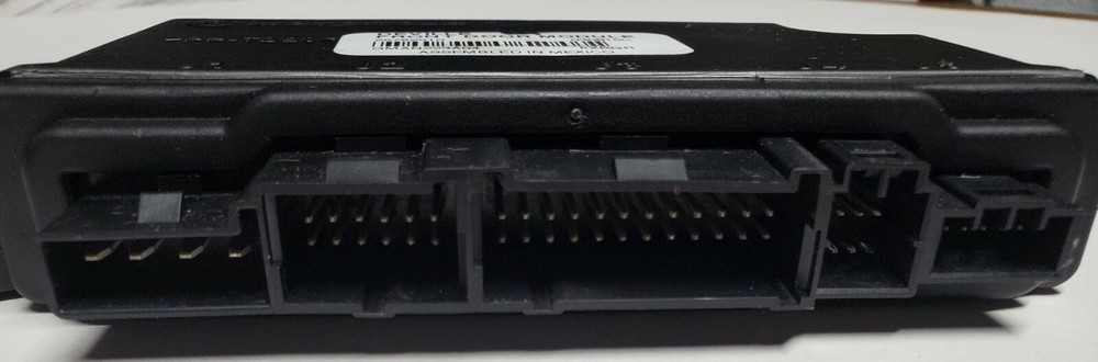 2004-2005 Cadillac Deville Rear Door Control Module 25762509 OEM