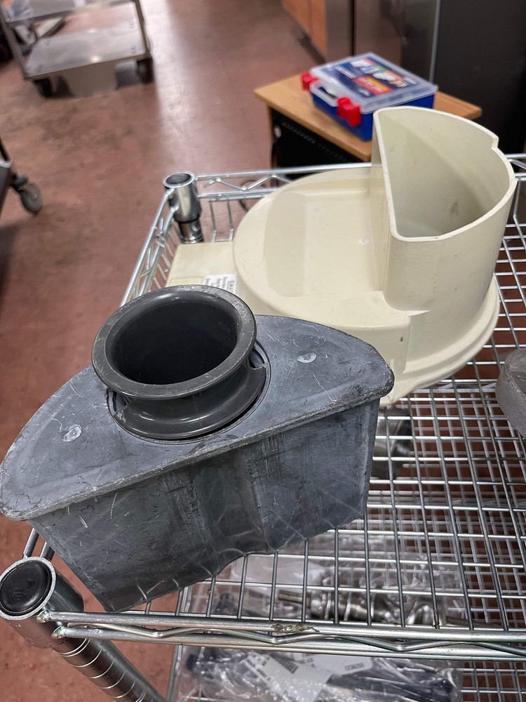 Robot Coupe CL400 Continuous Feed Attachment with 2 Blades.