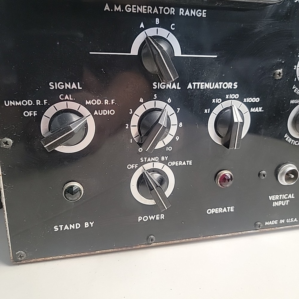 Simpson Model 480 FM-TV Genescope