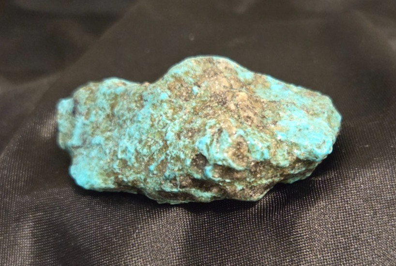 HIGH QUALITY TURQUOISE KINGMAN ROUGH 83 GMS
