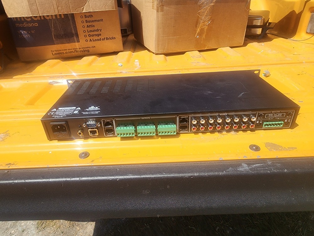 dbx ZonePRO 1260 Digital Zone Processor Rack-Mountable 6-Channel