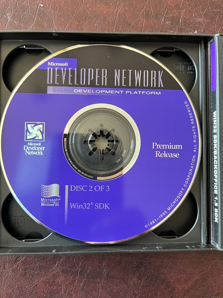 Set 3 CD Microsoft Developer Network w/CD Key Development Platform Final Premium