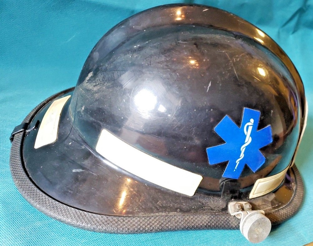 Vintage Cairns & Bros Firemans Helmet 1981