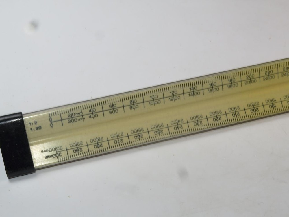 Architect Scale Triangular Ruler (Metric) in Case Aston Roofing