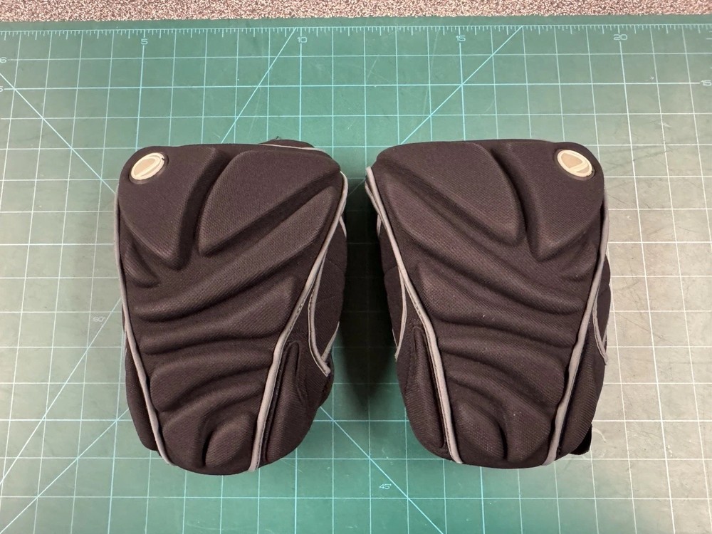 DYE knee pads. Size S/M.
