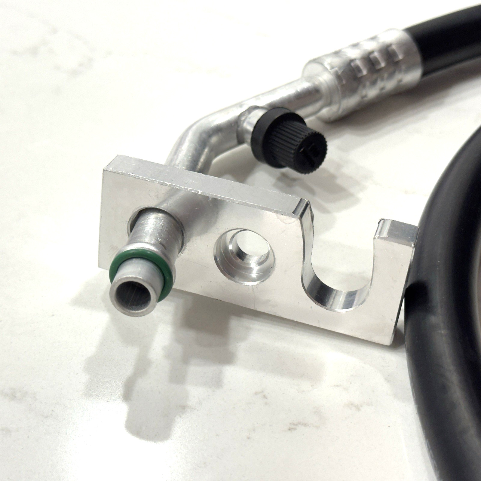 F50-6242-1475 HP Discharge AC Line Hose Assembly For Peterbilt Kenworth Trucks