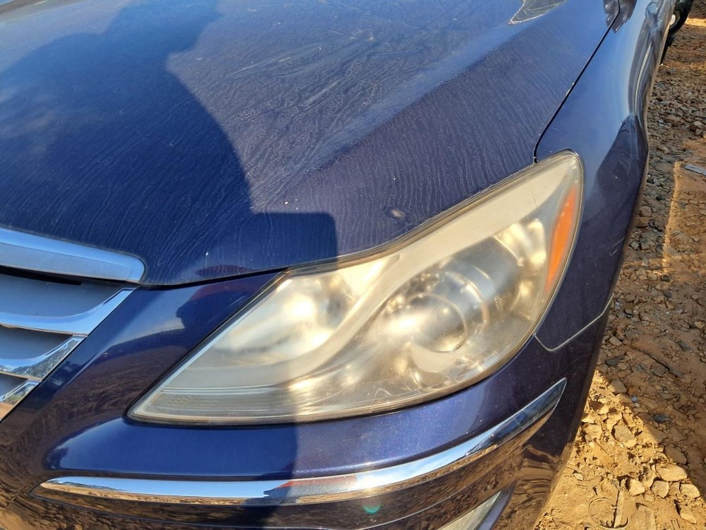 GENESIS 2012 Glove Box 4789727