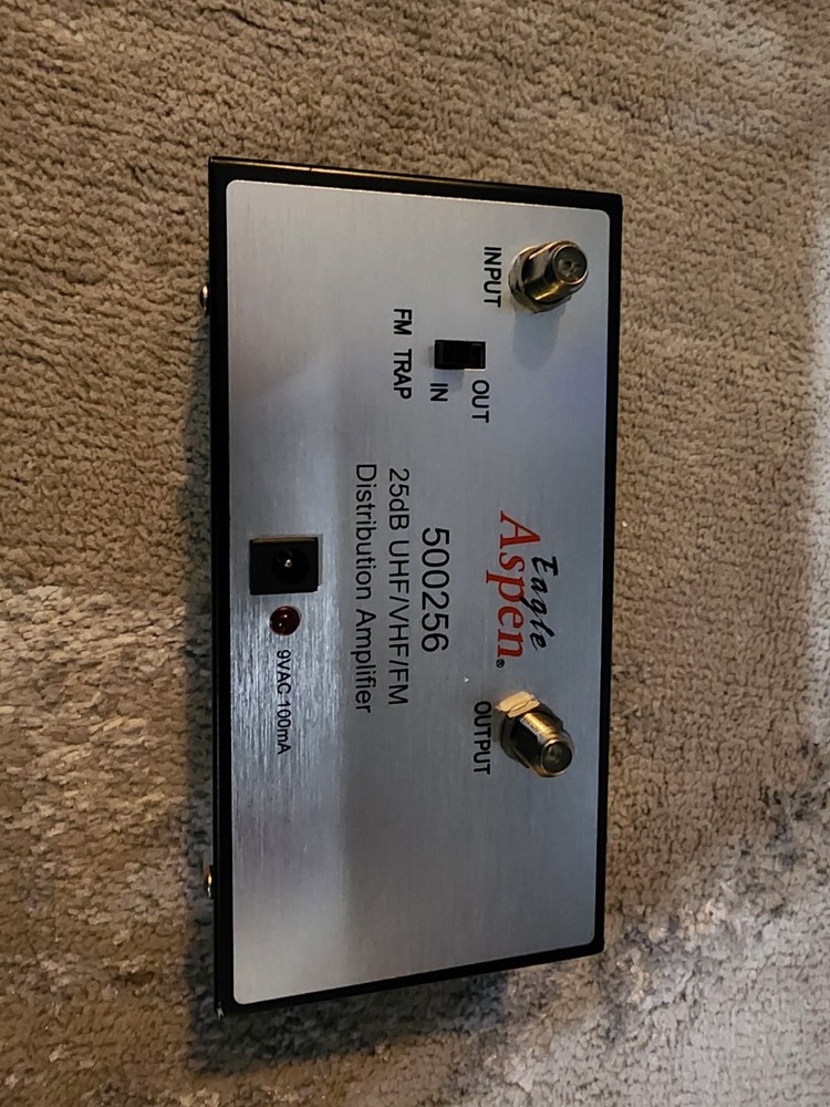 Eagle Aspen 500256 TV Antenna Distribution Amplifier 25dB UHF VHF FM
