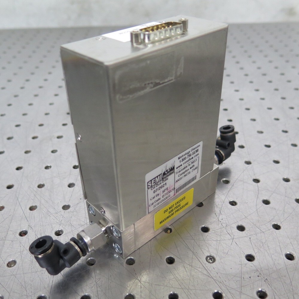 R196807 SemiFlow Engineering SFC 300M Mass Flow Controller CO2 250 SCCM