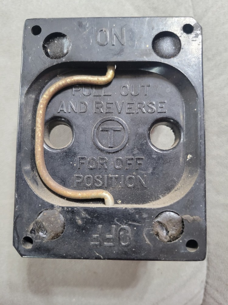 TRUMBULL ELECTRIC 240V FUSE PULLOUT PULL OUT FUSE HOLDER