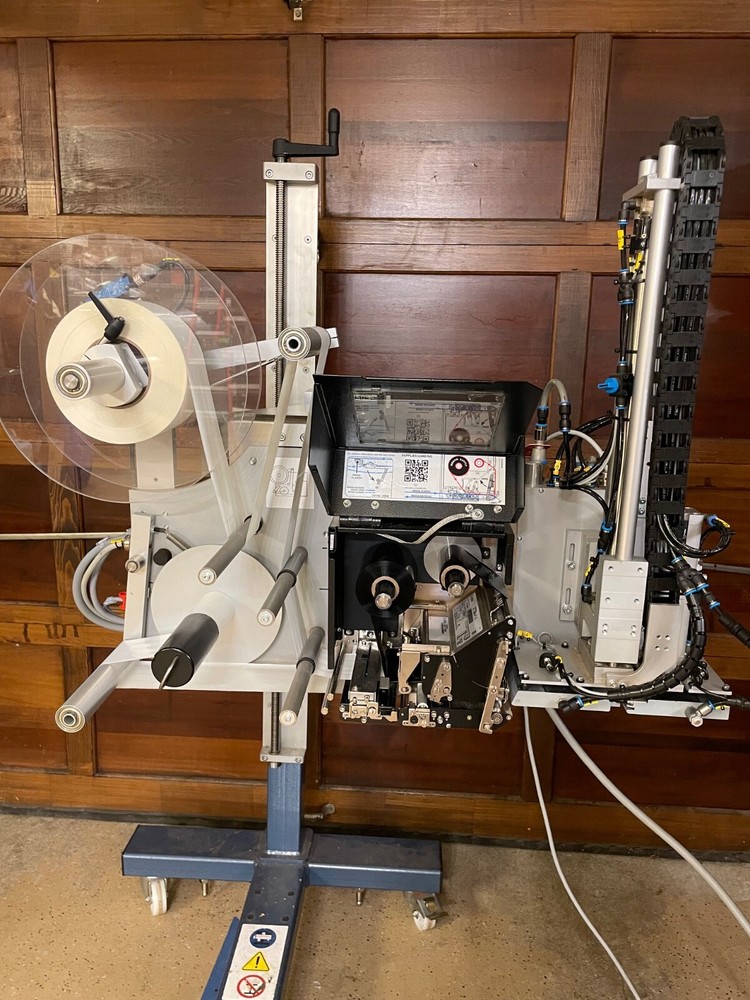 LABEL PRINTER APPLICATOR Domino M400Z. 90-250 VAC 6.3 A