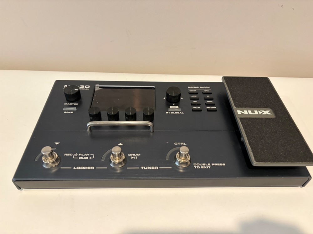 NUX MG-30 Modeling Guitar Processor Multi-Effects Pedal