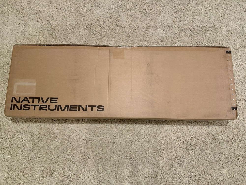 Native Instruments Kontrol S88 MK3 88-Key MIDI Smart Keyboard Controller