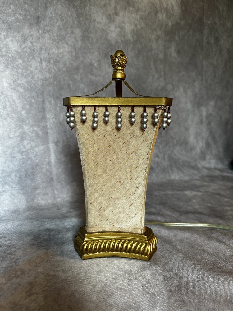Vintage 12 Inch Triangle Accent Lamp.