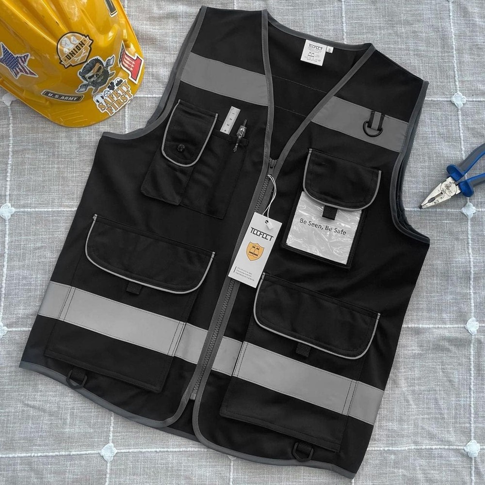 Durable Black Reflective Vest - 9 Multi-Functional Pockets for Enhanced Safety