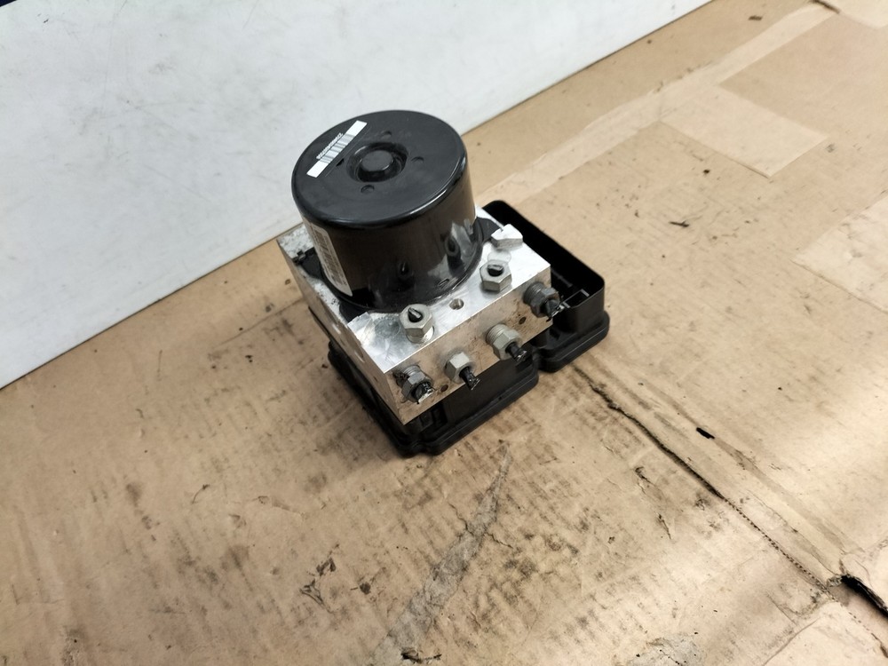 2015 VOLVO V60 ABS PUMP CONTROL MODULE P314233348 (H5)