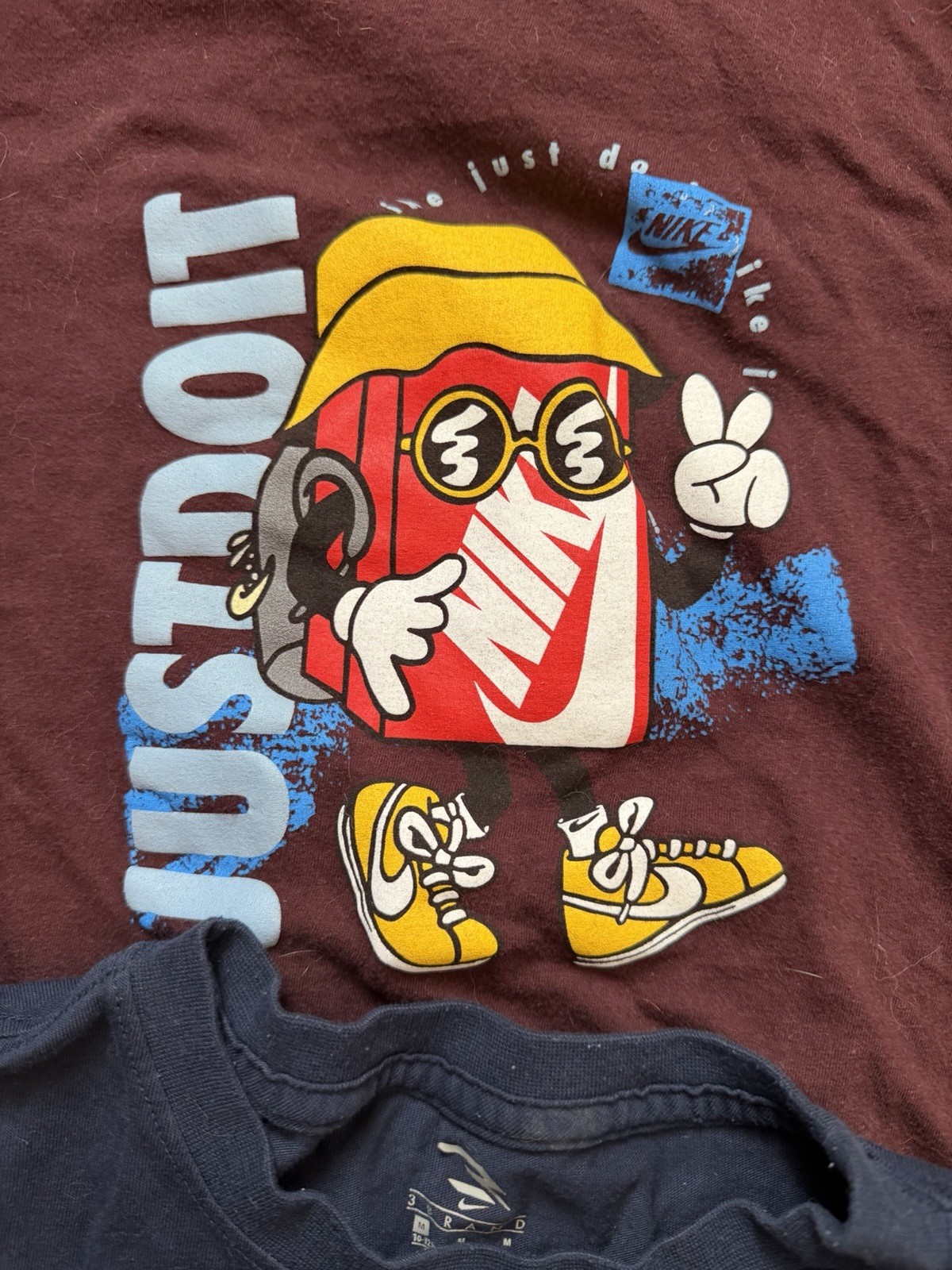 Lot of 2 Youth Nike T-Shirts Size M